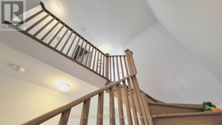 52 SORBARA WAY, Whitby (Brooklin), Ontario, L1M0M4
