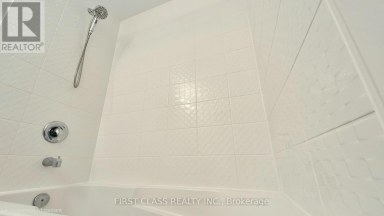 52 SORBARA WAY Whitby (Brooklin) Ontario photo 42