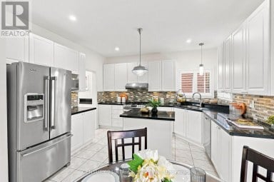 136 ROLLINGHILL ROAD Richmond Hill (Jefferson) Ontario photo 12