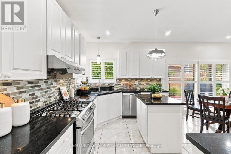 136 ROLLINGHILL ROAD, Richmond Hill (Jefferson), Ontario, L4E4E1
