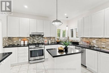 136 ROLLINGHILL ROAD Richmond Hill (Jefferson) Ontario photo 15