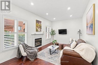 136 ROLLINGHILL ROAD Richmond Hill (Jefferson) Ontario photo 9