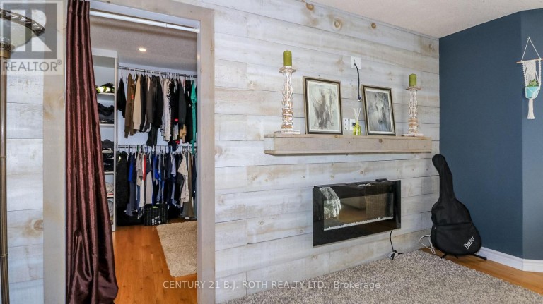 61 BARWICK DRIVE W, Barrie (West Bayfield), Ontario, L4N6Z5