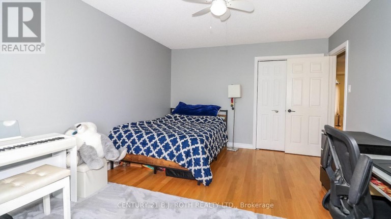 61 BARWICK DRIVE W, Barrie (West Bayfield), Ontario, L4N6Z5