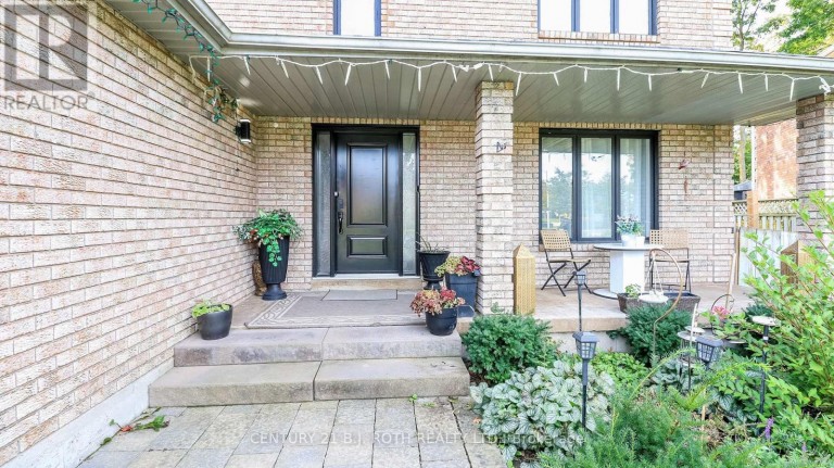 61 BARWICK DRIVE W, Barrie (West Bayfield), Ontario, L4N6Z5