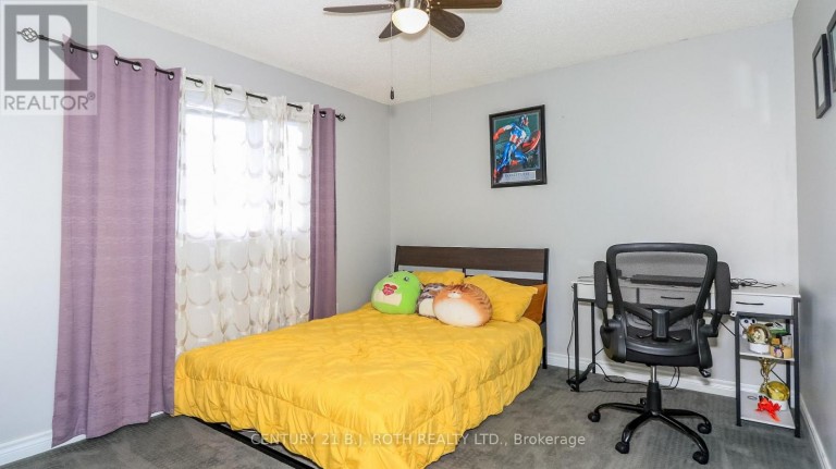 61 BARWICK DRIVE W, Barrie (West Bayfield), Ontario, L4N6Z5