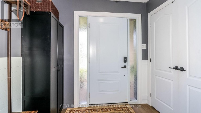 61 BARWICK DRIVE W, Barrie (West Bayfield), Ontario, L4N6Z5