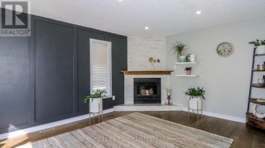 61 BARWICK DRIVE W Barrie (West Bayfield) Ontario photo 5