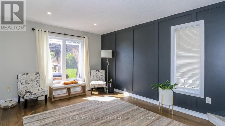 61 BARWICK DRIVE W, Barrie (West Bayfield), Ontario, L4N6Z5