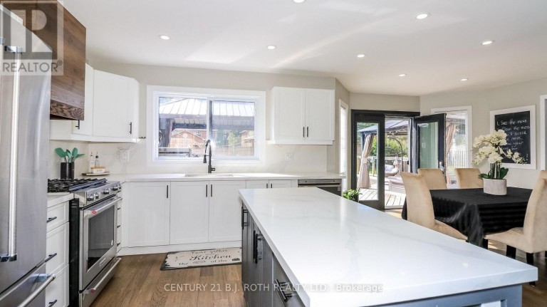 61 BARWICK DRIVE W, Barrie (West Bayfield), Ontario, L4N6Z5