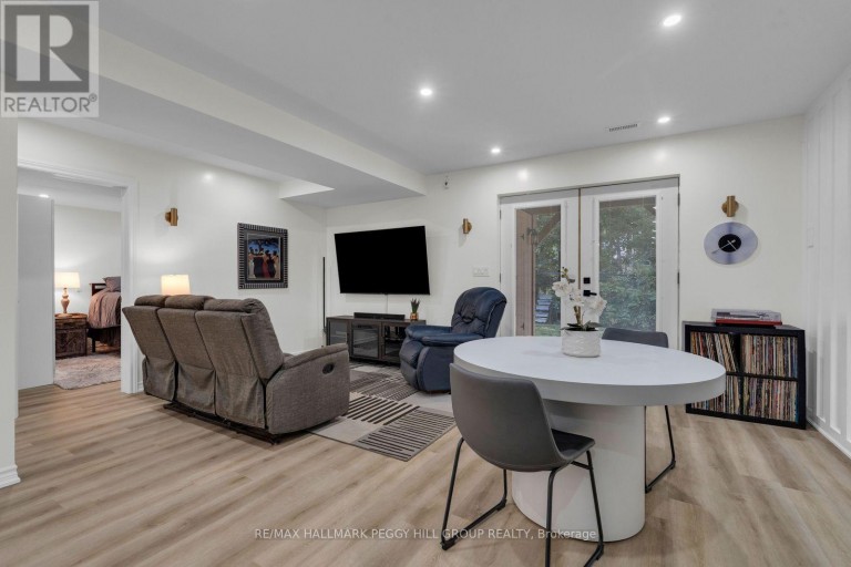 247 DIANA DRIVE, Orillia, Ontario, L3V8J8