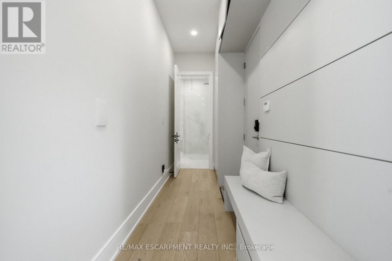 1544 LOCHLIN TRAIL, Mississauga (Mineola), Ontario, L5G3V7