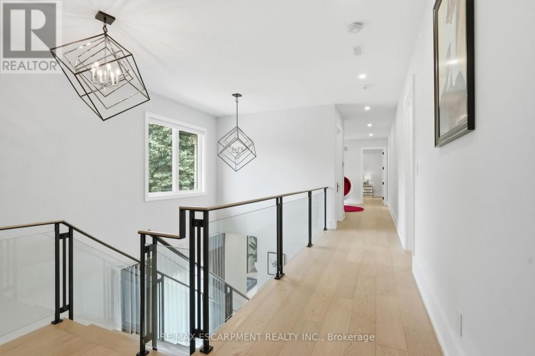 1544 LOCHLIN TRAIL, Mississauga (Mineola), Ontario, L5G3V7
