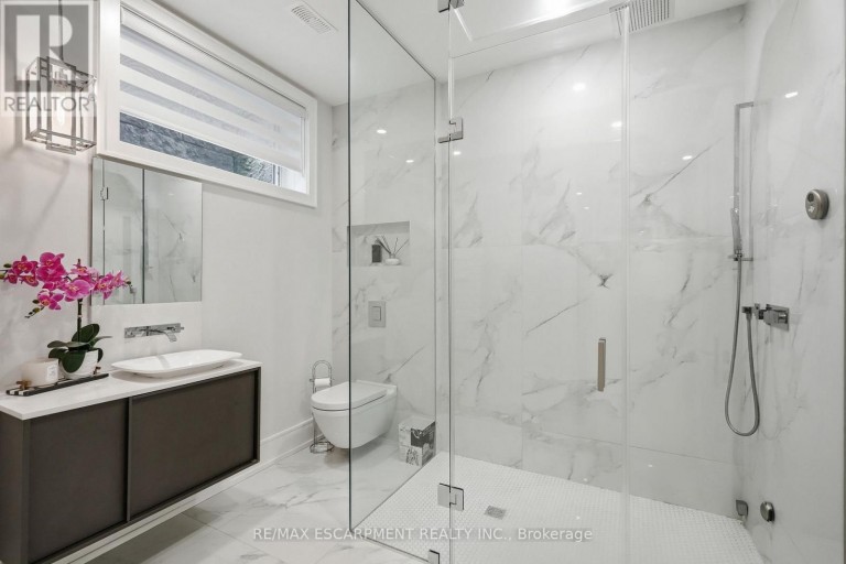 1544 LOCHLIN TRAIL, Mississauga (Mineola), Ontario, L5G3V7