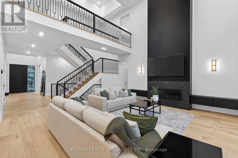 431 SEATON DRIVE, Oakville (WO West), Ontario, L6L3Y3