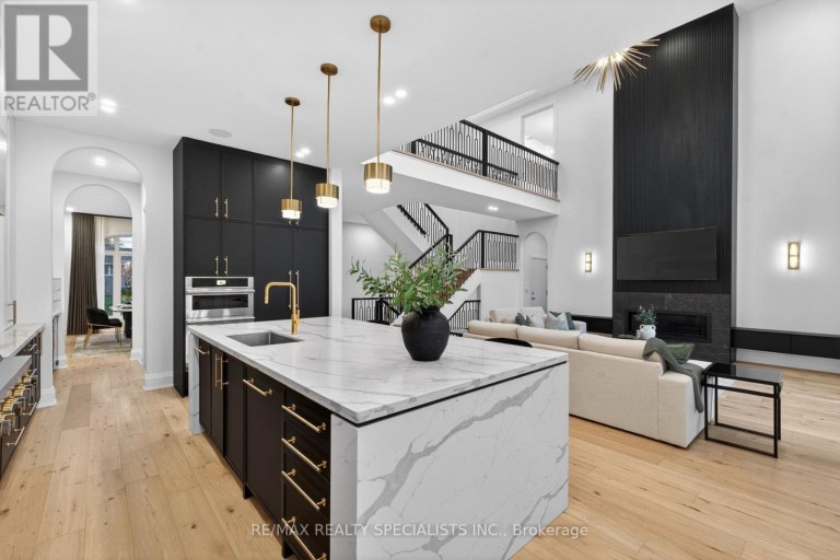 431 SEATON DRIVE, Oakville (WO West), Ontario, L6L3Y3