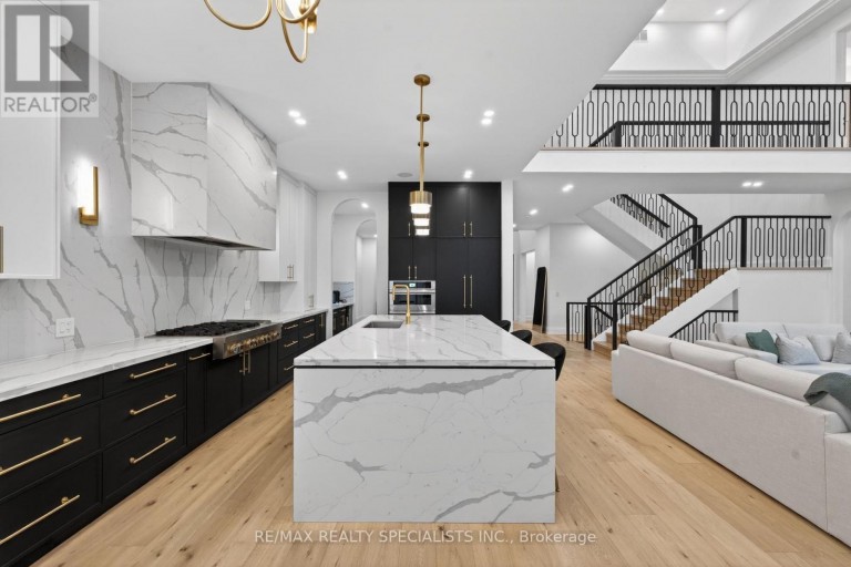 431 SEATON DRIVE, Oakville (WO West), Ontario, L6L3Y3
