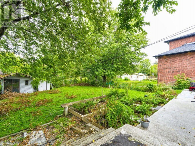 56 LOVILLA BOULEVARD, Toronto (Humberlea-Pelmo Park), Ontario, M9M1C5