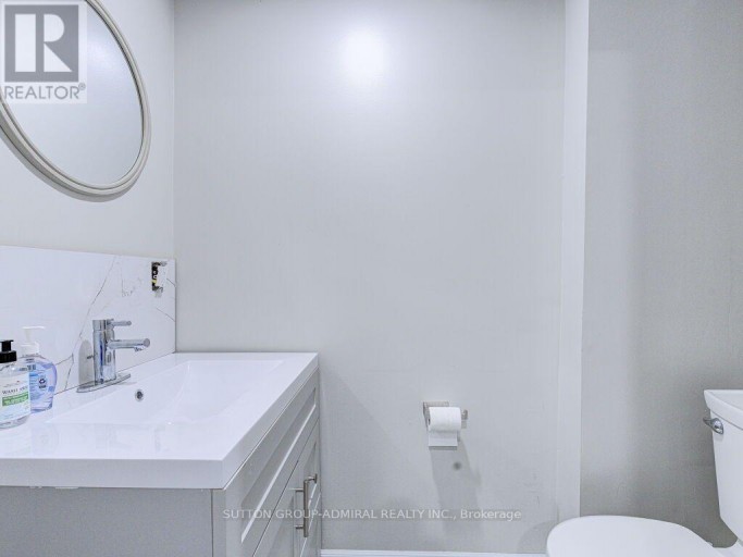 56 LOVILLA BOULEVARD, Toronto (Humberlea-Pelmo Park), Ontario, M9M1C5