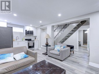 56 LOVILLA BOULEVARD Toronto (Humberlea-Pelmo Park) Ontario photo 18