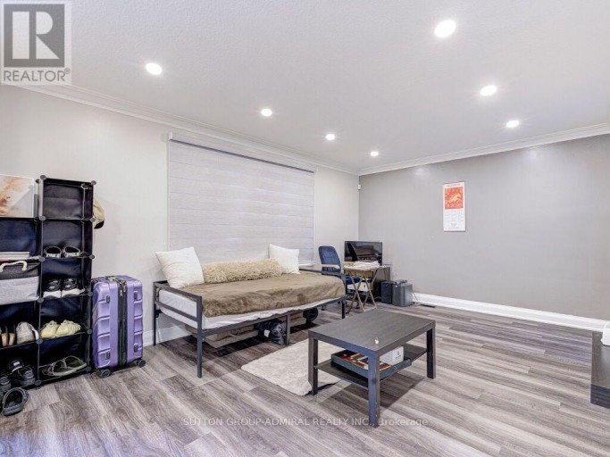 56 LOVILLA BOULEVARD, Toronto (Humberlea-Pelmo Park), Ontario, M9M1C5