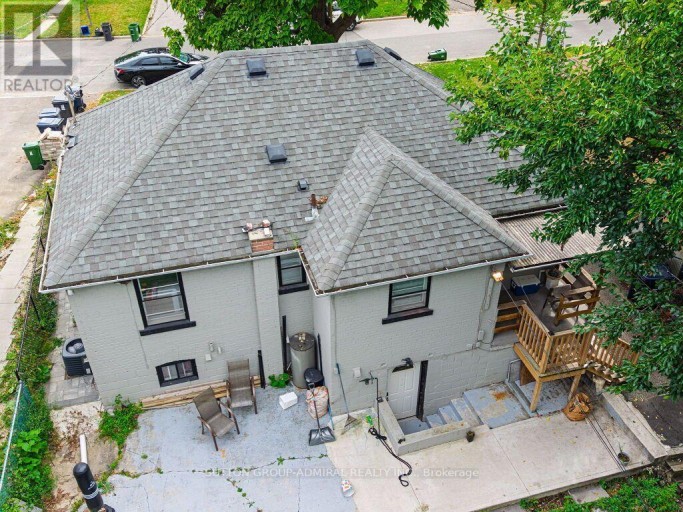56 LOVILLA BOULEVARD, Toronto (Humberlea-Pelmo Park), Ontario, M9M1C5
