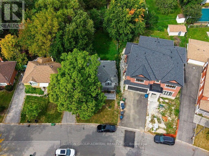 56 LOVILLA BOULEVARD, Toronto (Humberlea-Pelmo Park), Ontario, M9M1C5