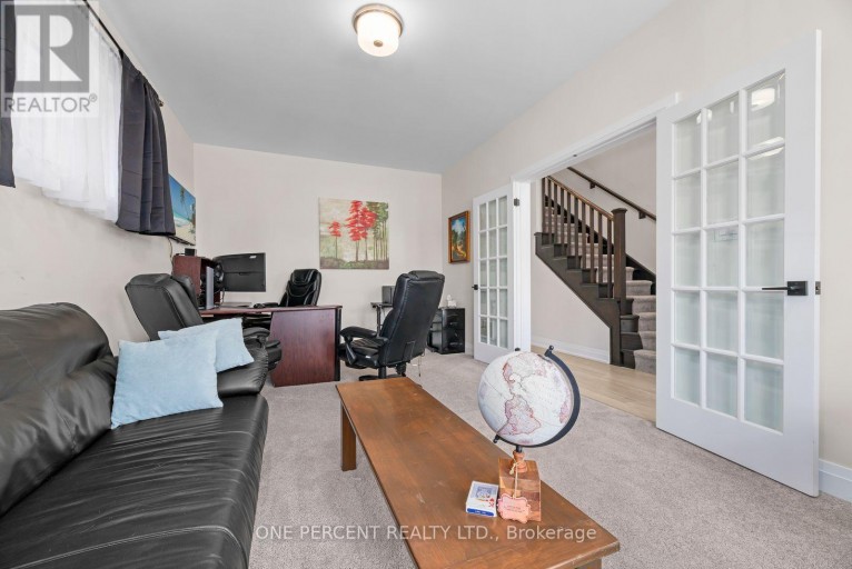 626 HAYLOCK GARDENS, Peterborough (Northcrest Ward 5), Ontario, K9H0H7
