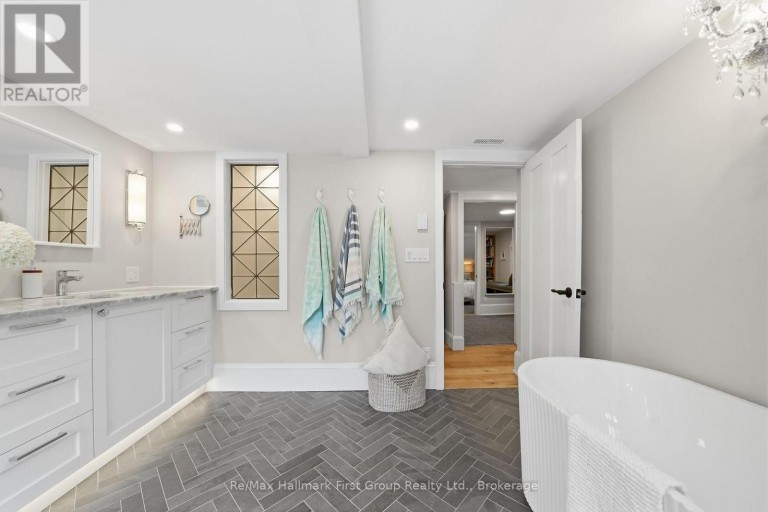 354 COLLEGE STREET, Cobourg, Ontario, K9A3V6