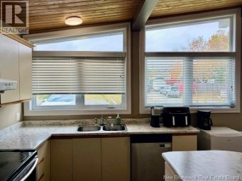 1015 Winton Crescent Bathurst New Brunswick photo 12