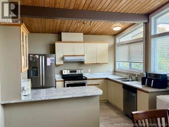 1015 Winton Crescent Bathurst New Brunswick photo 13