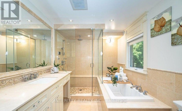 724 PETER ROBERTSON BOULEVARD, Brampton (Sandringham-Wellington), Ontario, L6R1S9