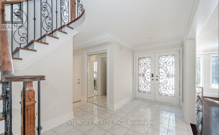 724 PETER ROBERTSON BOULEVARD, Brampton (Sandringham-Wellington), Ontario, L6R1S9