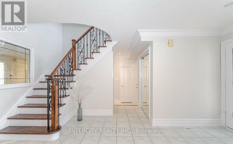 724 PETER ROBERTSON BOULEVARD, Brampton (Sandringham-Wellington), Ontario, L6R1S9