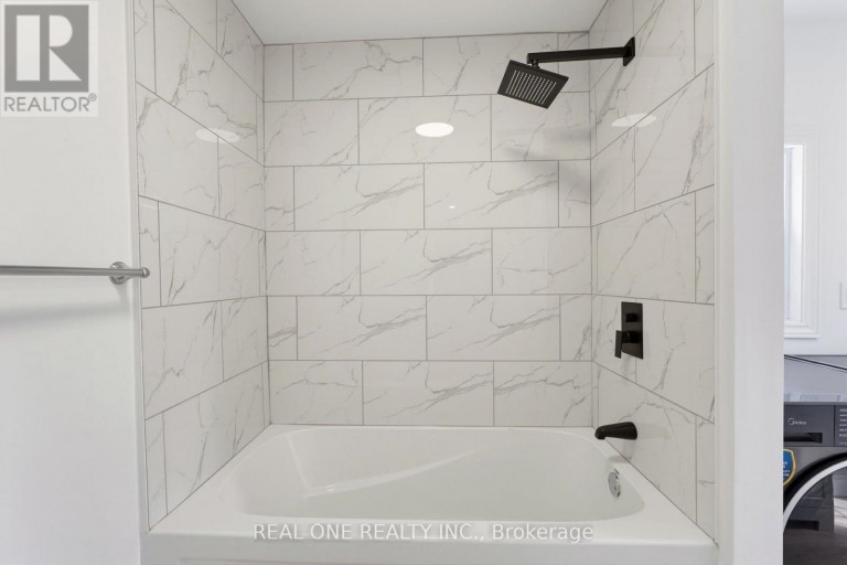 27 GILKISON STREET, Brantford, Ontario, N3T1Z7