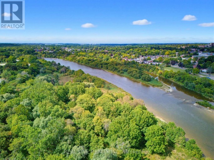27 GILKISON STREET, Brantford, Ontario, N3T1Z7