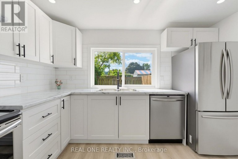 27 GILKISON STREET, Brantford, Ontario, N3T1Z7