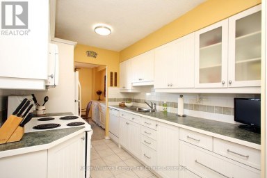 1209 - 1210 RADOM STREET Pickering (Bay Ridges) Ontario photo 10