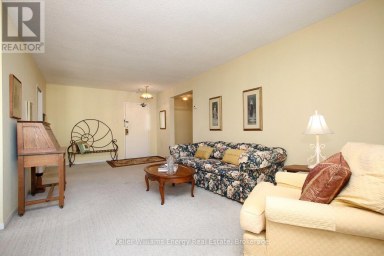 1209 - 1210 RADOM STREET Pickering (Bay Ridges) Ontario photo 7