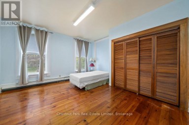 71 QUEEN STREET Prince Edward County (Picton) Ontario photo 26