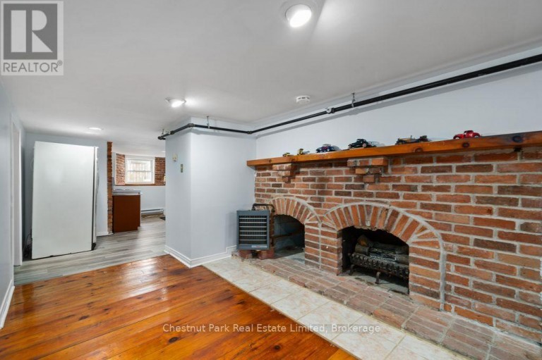 71 QUEEN STREET, Prince Edward County (Picton), Ontario, K0K2T0
