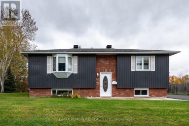 1108 BOUNDARY ROAD Pembroke Ontario photo 1