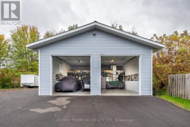 1108 BOUNDARY ROAD Pembroke Ontario photo 4