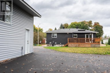 1108 BOUNDARY ROAD Pembroke Ontario photo 43