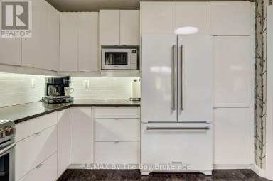 9 CRANBERRY HEIGHTS Wasaga Beach Ontario photo 14