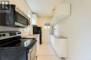 478 LOGAN AVENUE Toronto (South Riverdale) Ontario photo 10