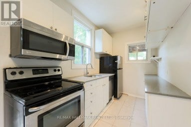 478 LOGAN AVENUE Toronto (South Riverdale) Ontario photo 11