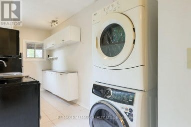 478 LOGAN AVENUE Toronto (South Riverdale) Ontario photo 13