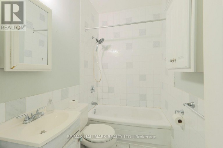 478 LOGAN AVENUE, Toronto (South Riverdale), Ontario, M4M2P4