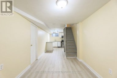478 LOGAN AVENUE Toronto (South Riverdale) Ontario photo 27